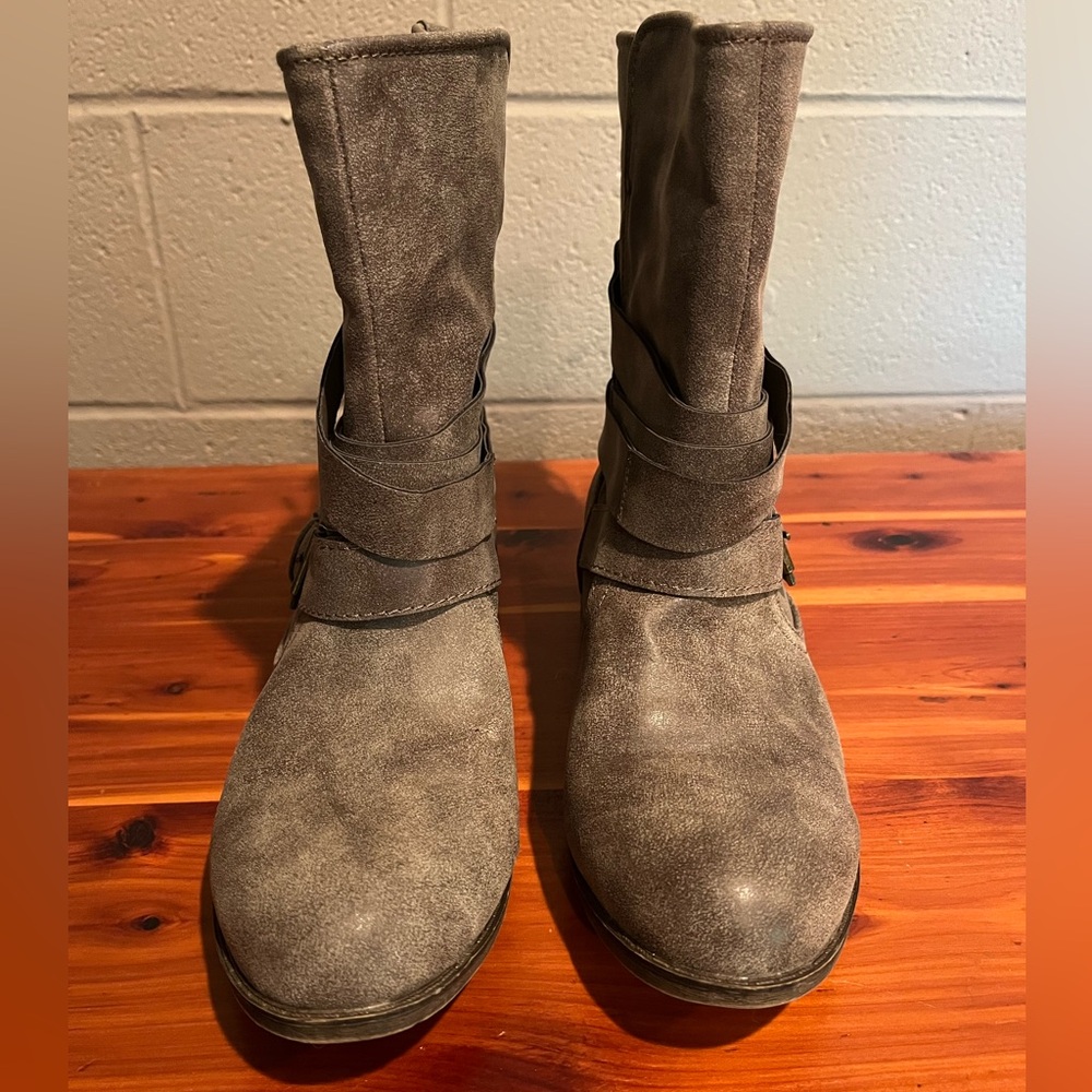 Gray Brown Boots - image 2